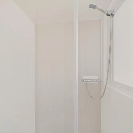 Avec Piscine Pour 4 Adultes-2 Enfants