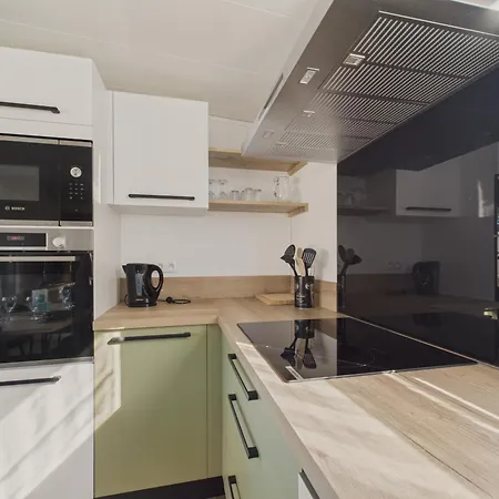 Chalet Avec Piscine Pour 4 Adultes-2 Enfants *