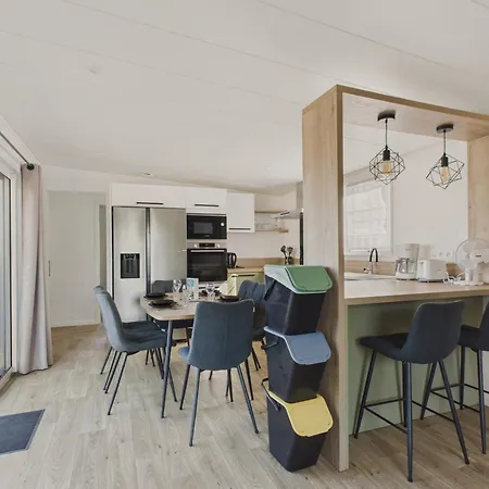 Avec Piscine Pour 4 Adultes-2 Enfants Chalet