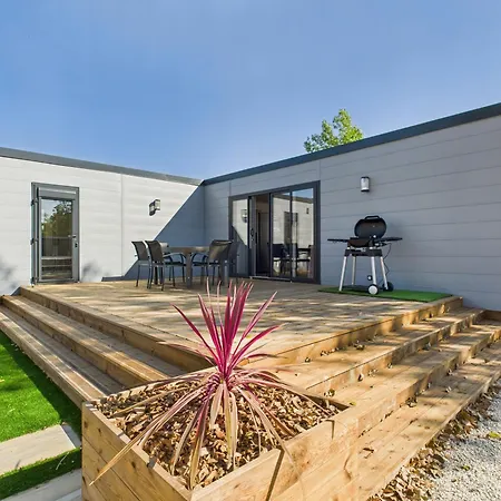 Chalet 6 Pers Avec Piscine Proche Plage (Adults Only) Chalé Saint-Gilles-Croix-de-Vie