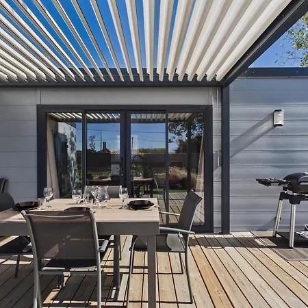 6 Pers Avec Piscine Proche (adults Only) Chalet